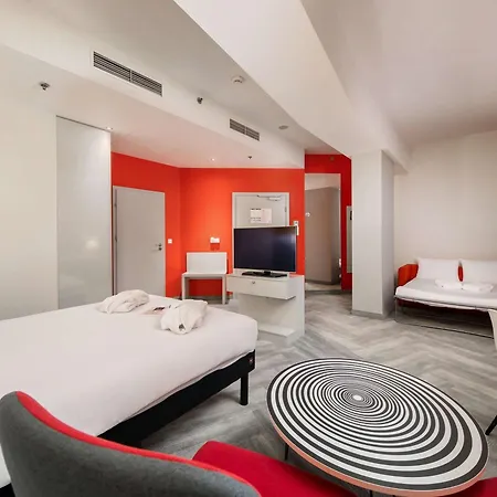 Ibis Styles Centrum Hotel 3*
