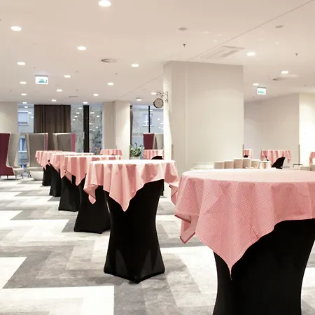 Ibis Styles Centrum فروتسواف